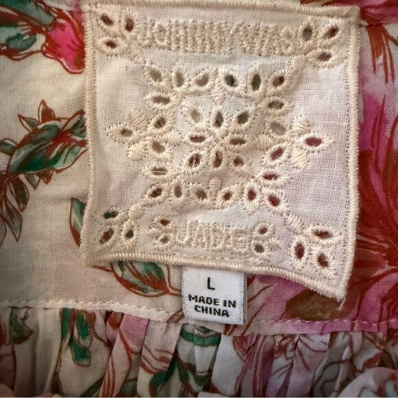 Johnny Was Isla Floral-Print Button-Down Shirt - Picture 5 of 7